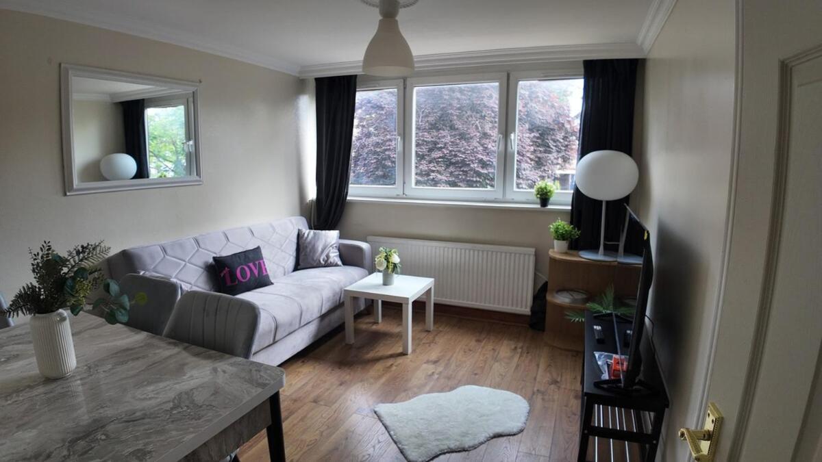 Spacious 5br 3ba Duplex In Prime Zone 2 Near Tube And River Londen