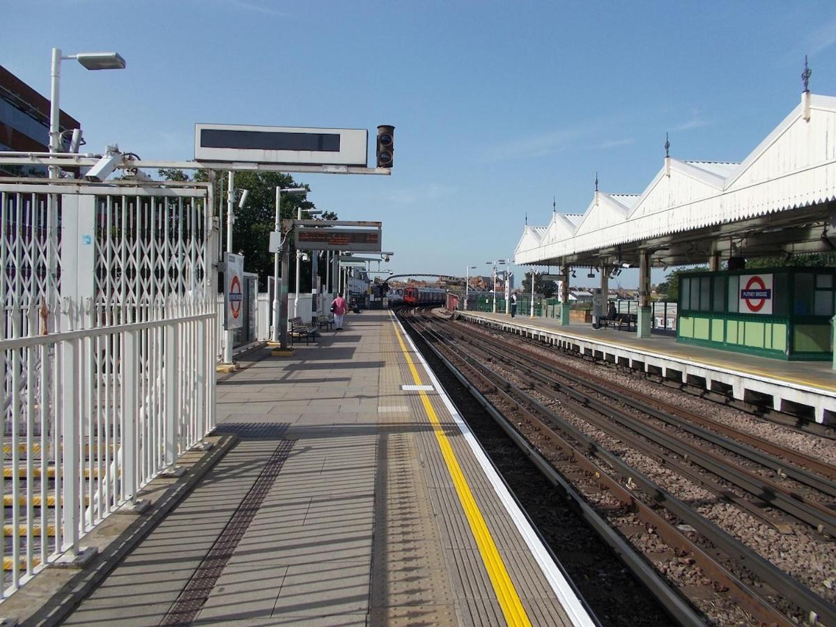 Spacious 5br 3ba Duplex In Prime Zone 2 Near Tube And River Londres