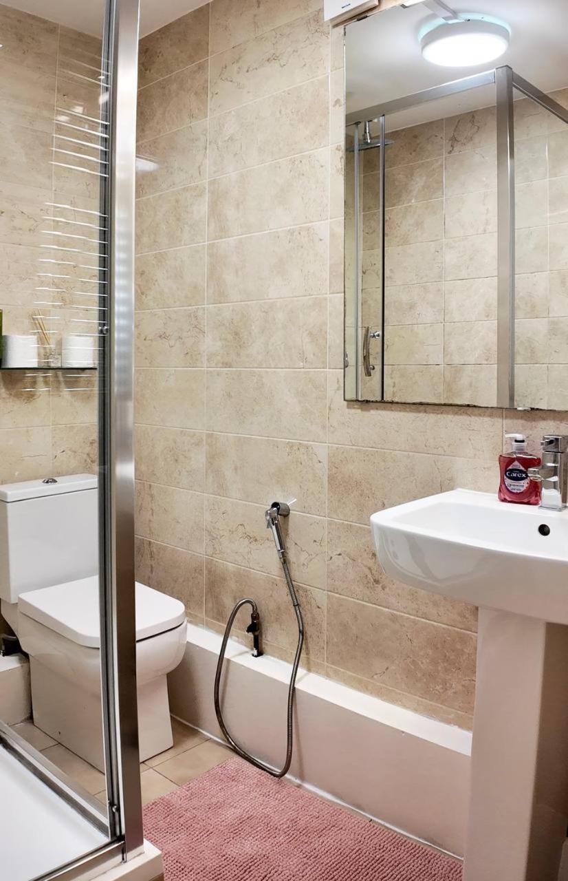Spacious 5br 3ba Duplex In Prime Zone 2 Near Tube And River